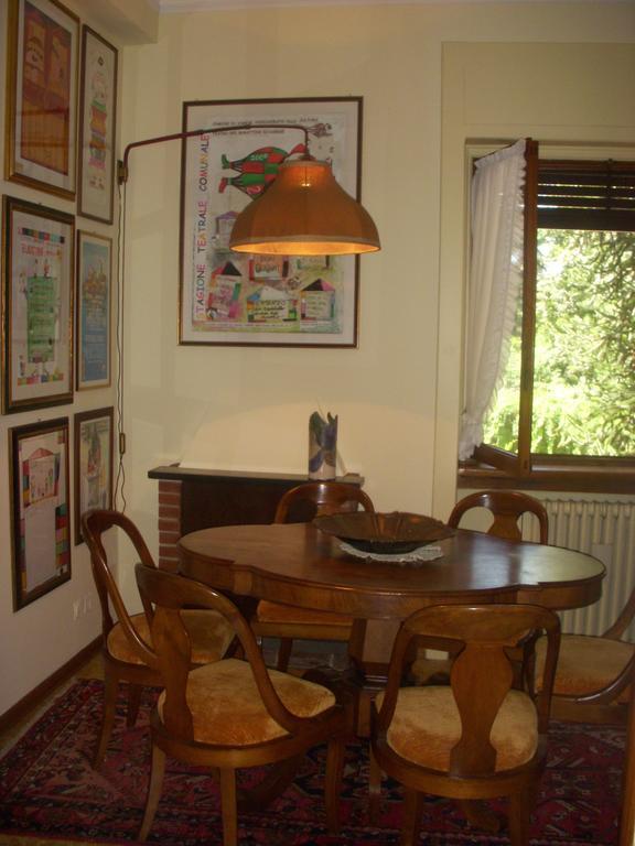 La Casa Creativa Bed & Breakfast Lomnago Cameră foto